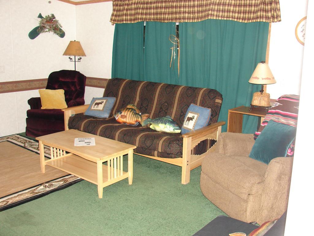 Stony Point Resort & Campground Cass Lake Oda fotoğraf